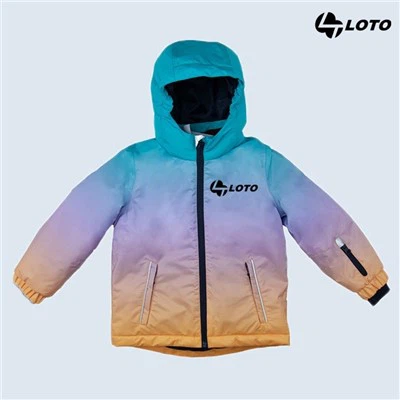 Hluas nkauj lub caij ntuj no Sportswear